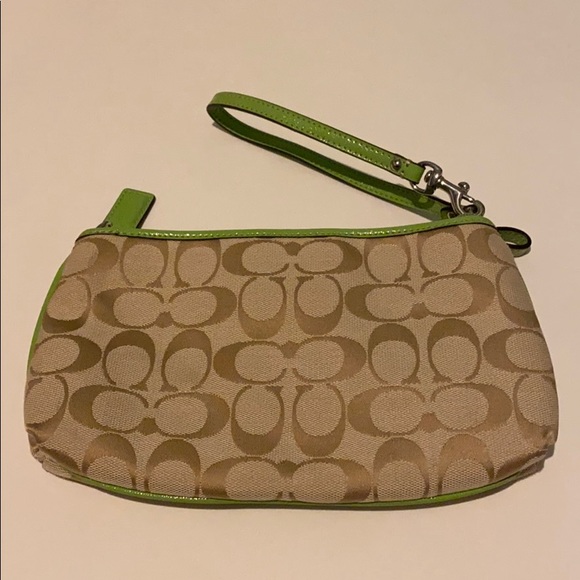 Brand new Coach wristlet - Picture 2 of 4